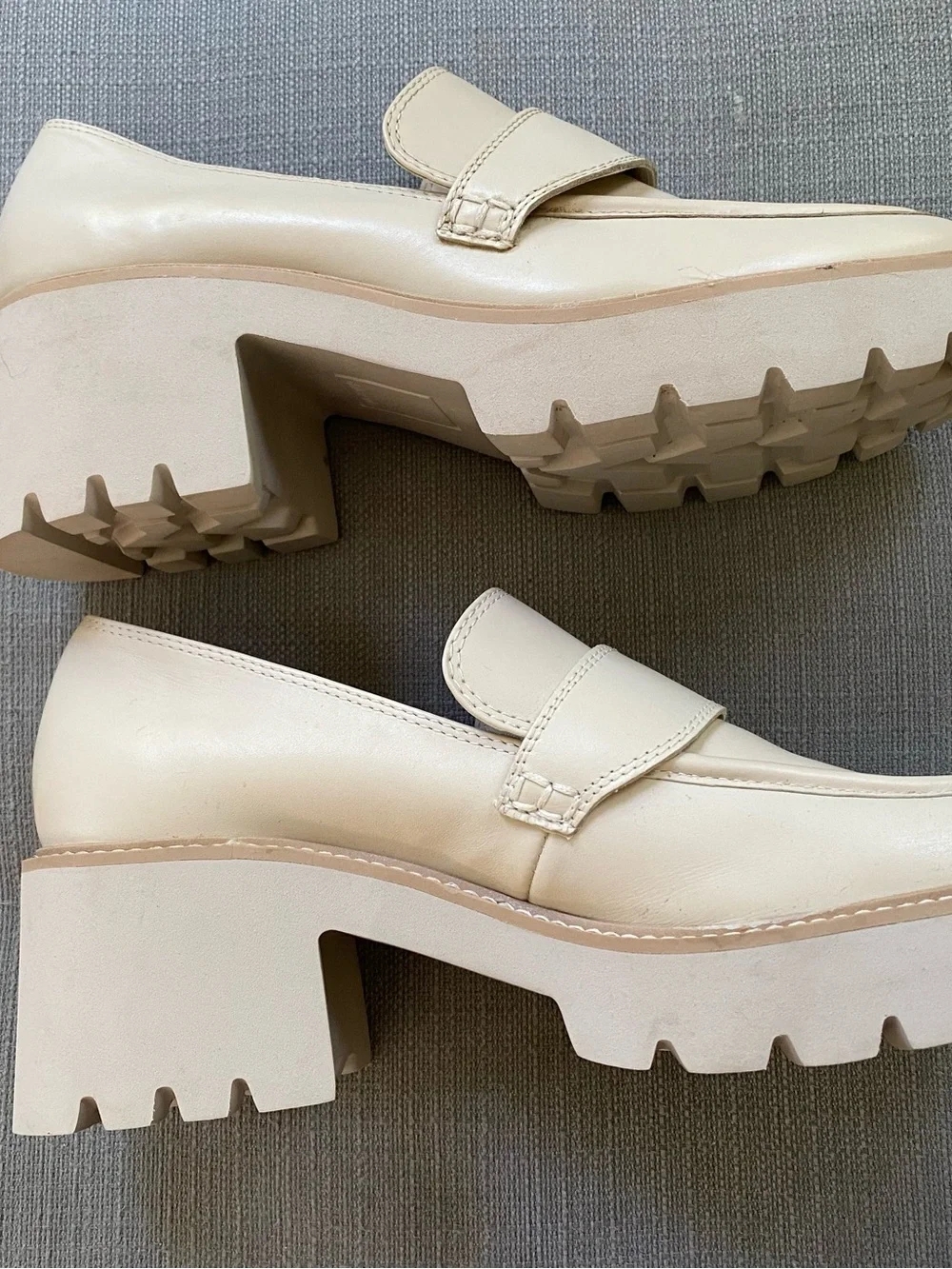 Dolce Vita Cream Platform Loafers / Shoes Sz. 9.5